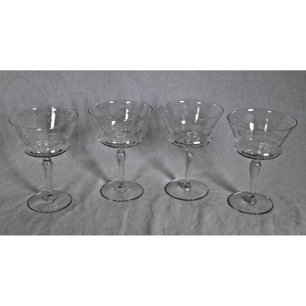 Set of (4) Champagne Tall Sherbet Cocktail Martini Glasses 8 oz